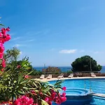 T2 Cosy Grande Terrasse, Piscine Et Plage A 100M