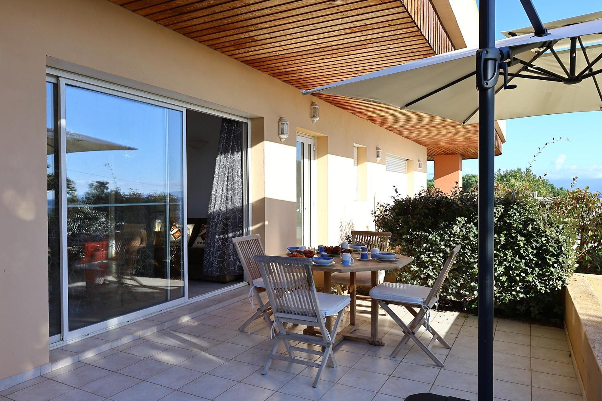 T2 Cosy Grande Terrasse, Piscine Et A 100m *