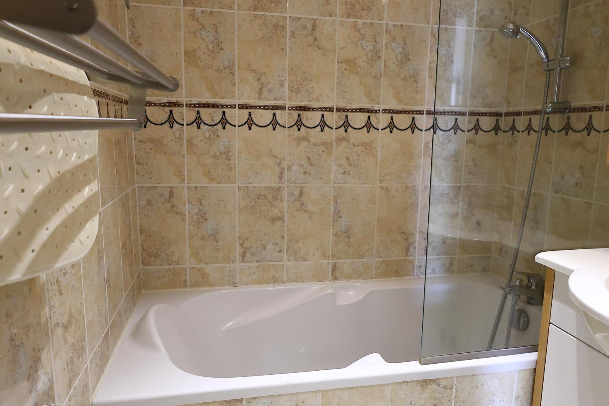 Apartment T2 Cosy Grande Terrasse, Piscine Et A 100m Ajaccio (Corsica)